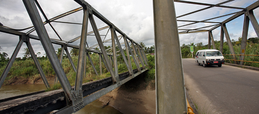 Bridges over river Muzoi North Nias