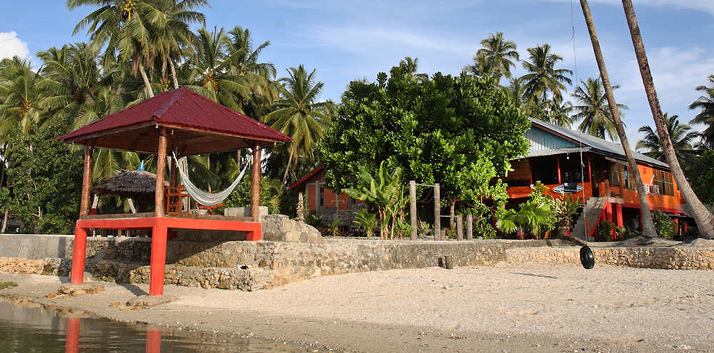 Barriga-feliz-surf-camp-nias-sorake2