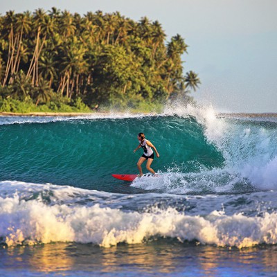 A bit of low-season wave action at Sorake, Lagundri Bay. Photo by Bjorn Svensson.