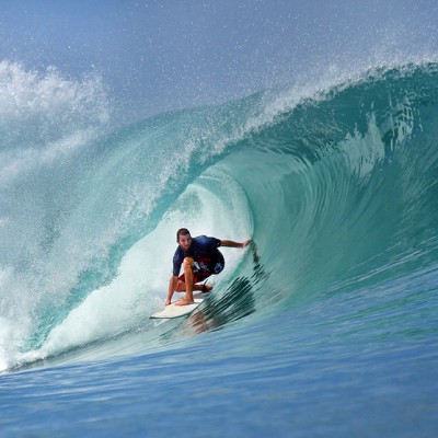 Secret left in the Hinakos, off the west-coast of Nias Island. Photo courtesy of www.asusurfcamp.com