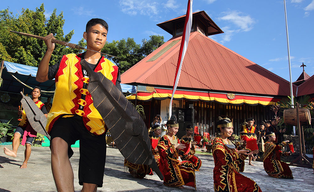 1-Nias-pusaka-museum-w