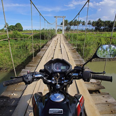 The best way to explore Nias is on a motorbike. In many remote areas this is the only way to get around.