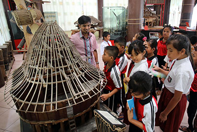 Guided tour of the museum