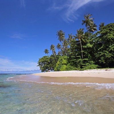 Pulau Musi, one of the small islands off the east-coast of Nias. Bawölato, Nias Induk.