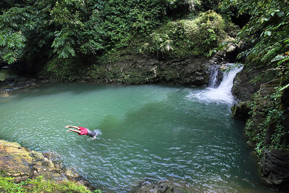 Somali swimming hole and rapids near Onohondrö village, South Nias