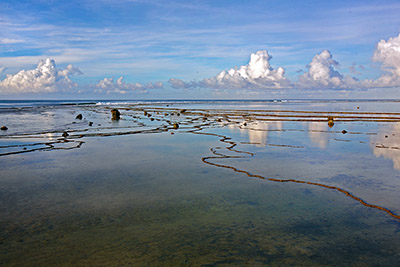 Lagundri-bay-w