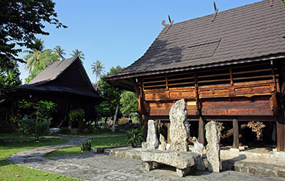 MUSEUM NIAS LODGES - Jalan Yos Sudarso 134-A