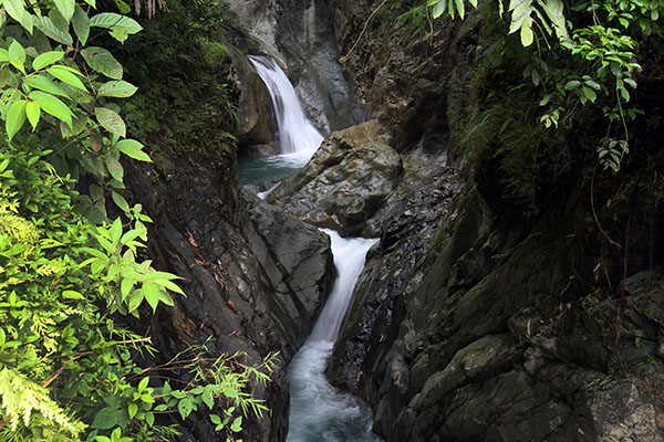 Helaowo Waterfall
